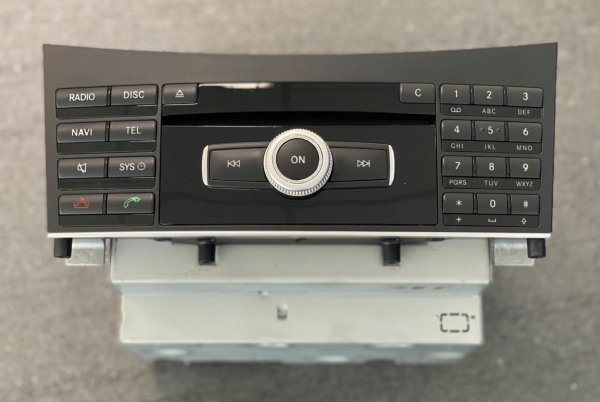 Reparatur Mercedes Benz W212 / W207 und Baugl. NTG4 Audio 50 APS interner 6-fach DVD/CD-Wechsler ohne Funktion